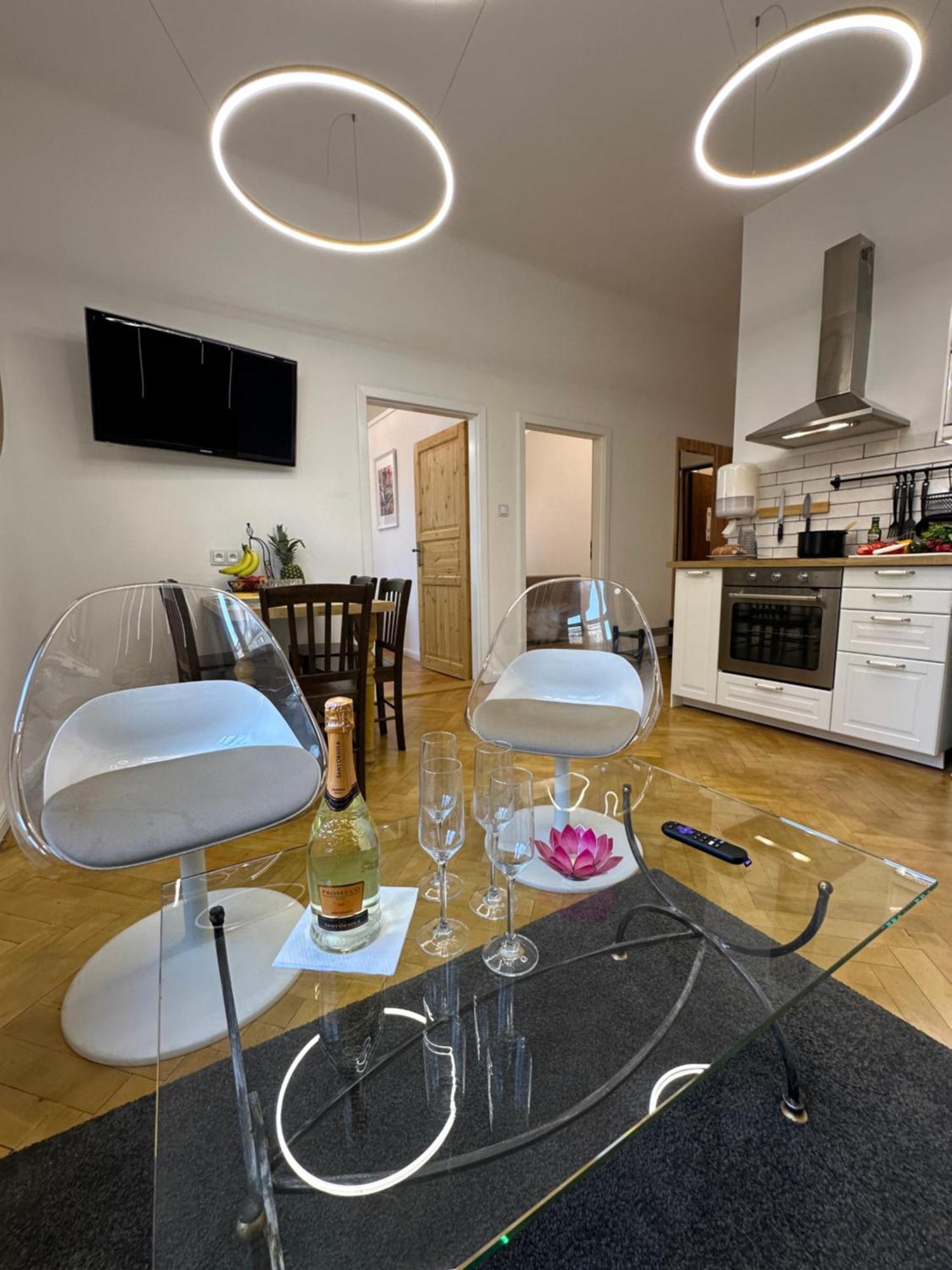 Karlin Oasis 2-Bedroom Apartment Πράγα Εξωτερικό φωτογραφία